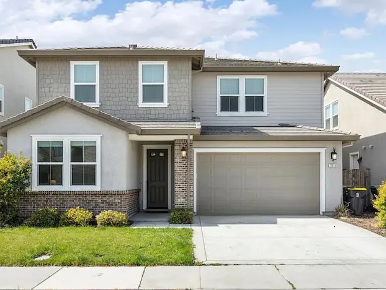 17905 Eastman Ct — Photo 3