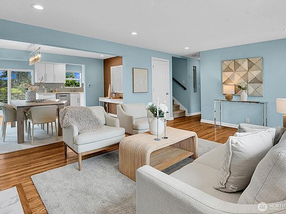 5th image of 6738 36th Avenue SW