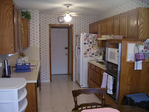 4th image of 5200 Stagetrail Dr