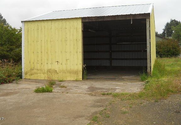 3rd image of 2589 E Alsea Hwy