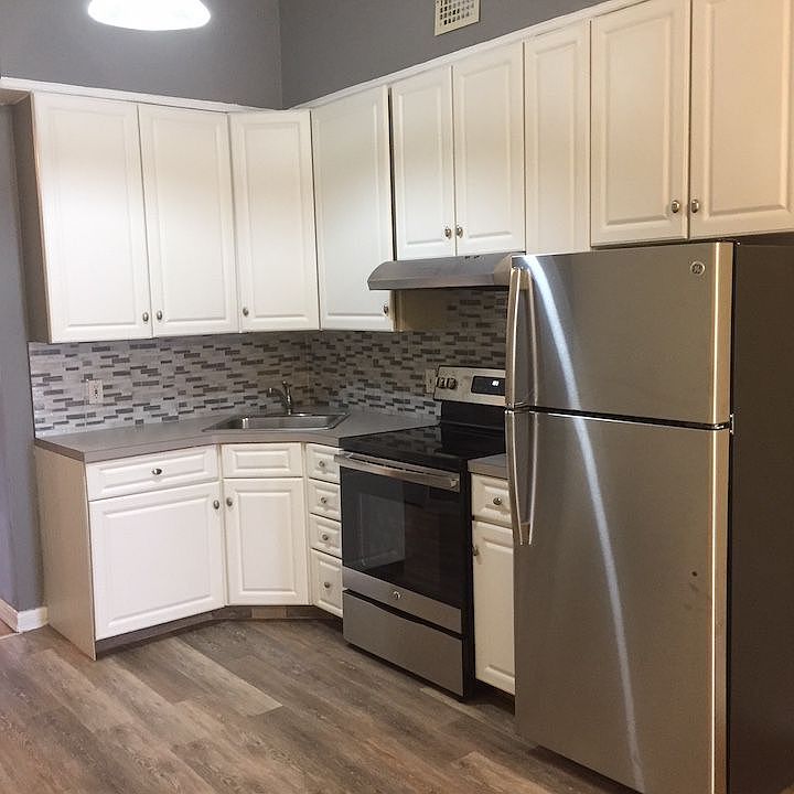 1st image of 300 5th Ave APT 3L