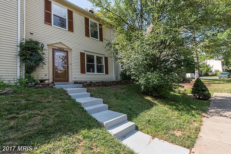 1st image of 18644 Winding Creek Pl