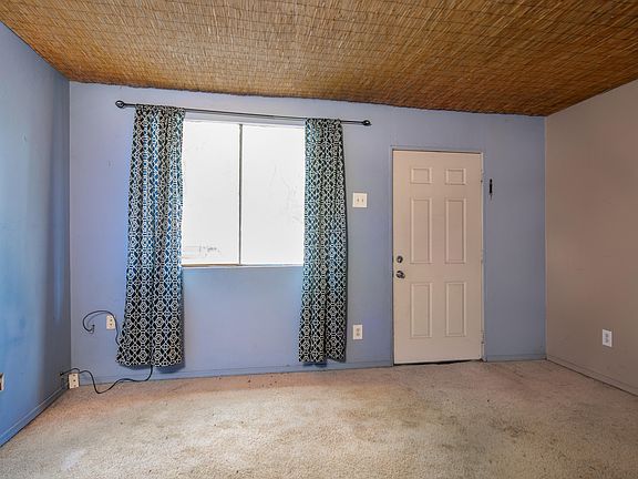 5th image of 5351 N Emerald Ave