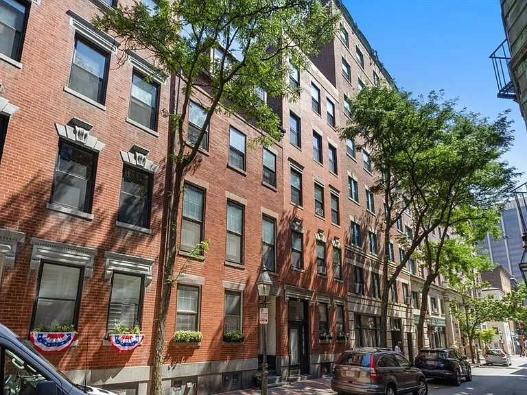 31 Myrtle St #4 — Photo 29