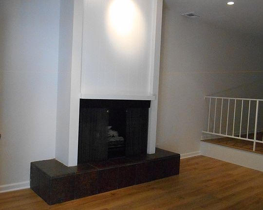 4th image of 1830 Kelton Ave APT 10
