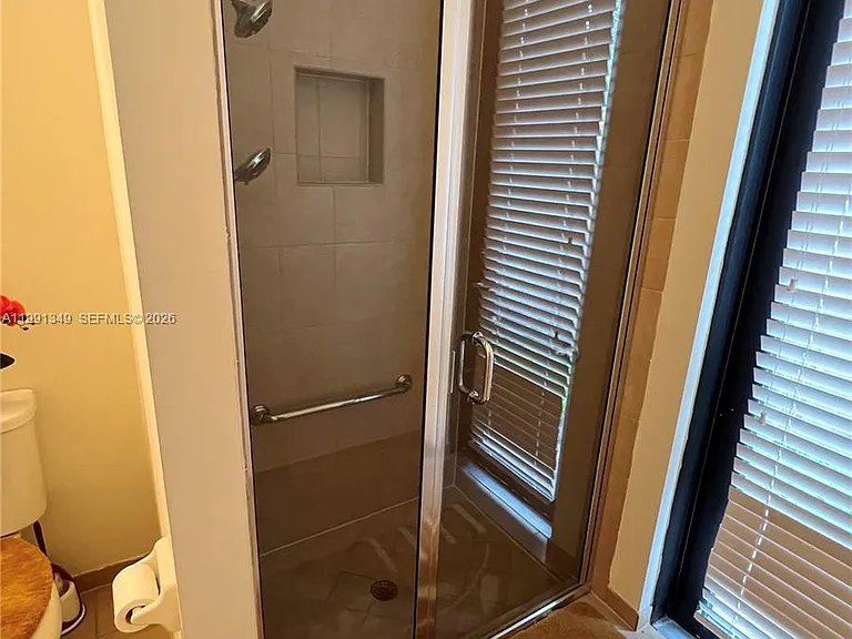 422 SE 34th Ter — Photo 27
