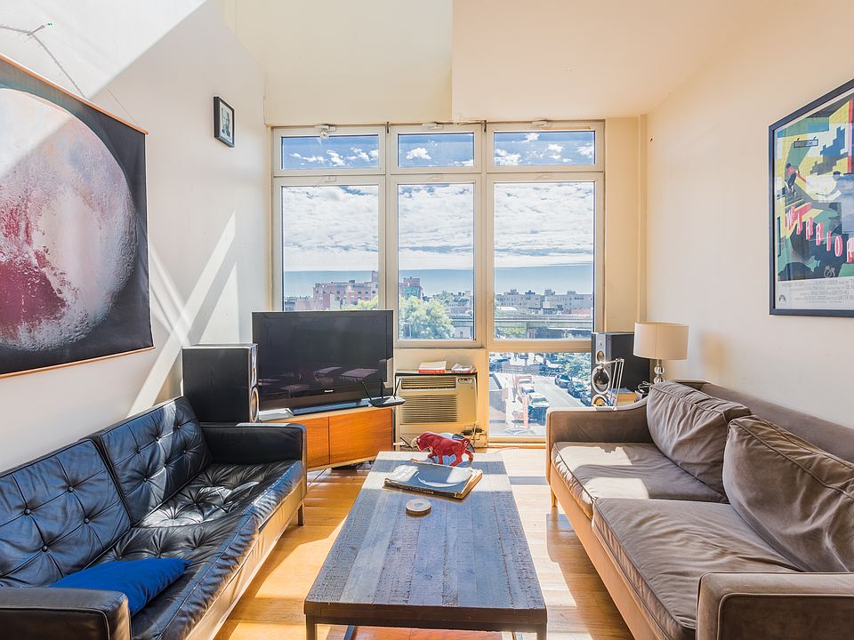 1st image of 159 Evergreen Ave #2C