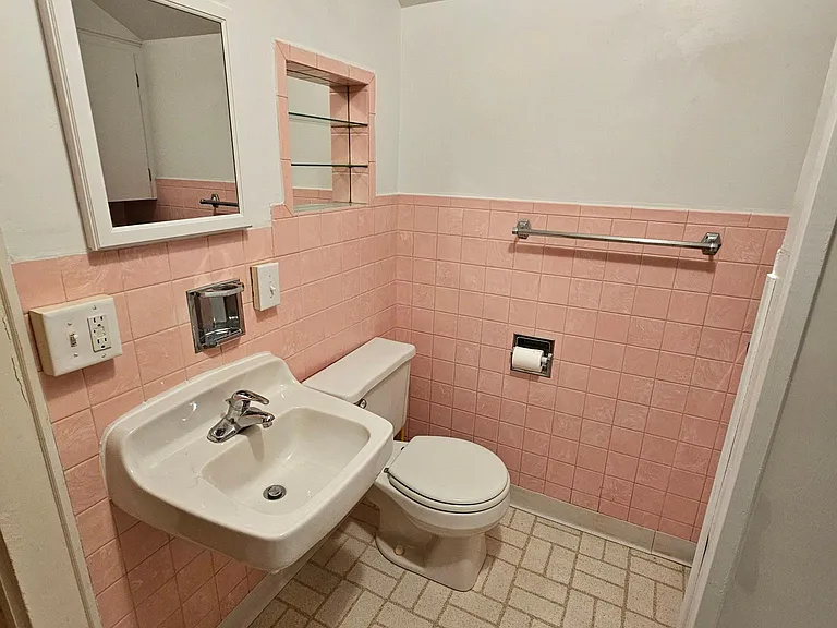 125 W Cayuga St — Photo 14