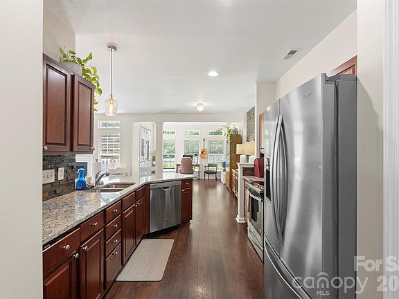 4th image of 6005 Boathouse Ln Unit A
