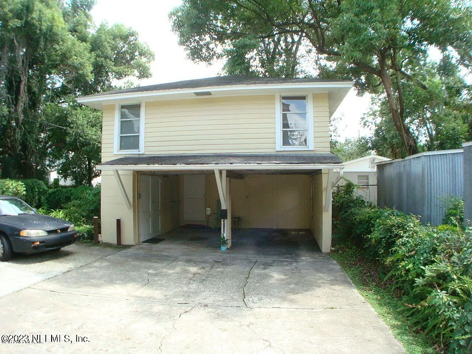 3114 Riverside Ave