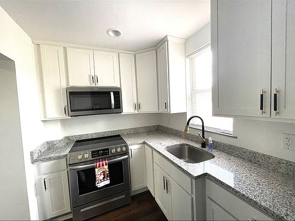 3rd image of 1218-1220 E 17th Ave