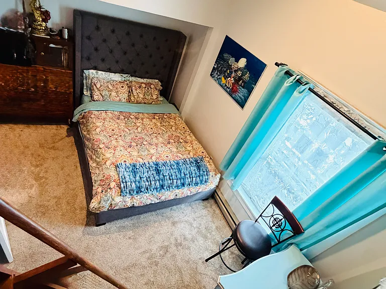2043 NW Kearney St #2 — Photo 8