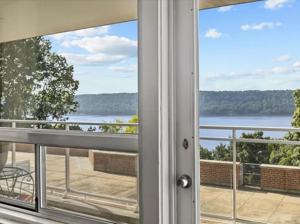 2575 Palisade Avenue image 23 of 30