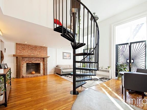 2nd image of 237 E 17th St #210