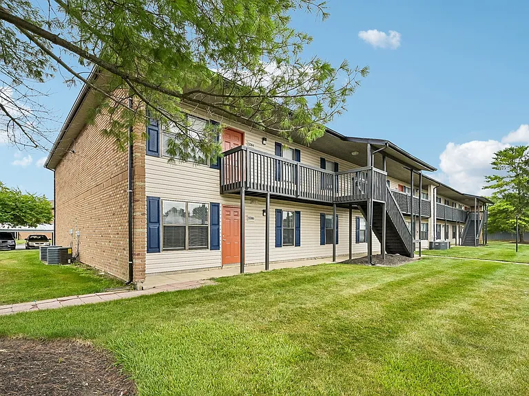 Bolton Estates Apartments — Photo 14