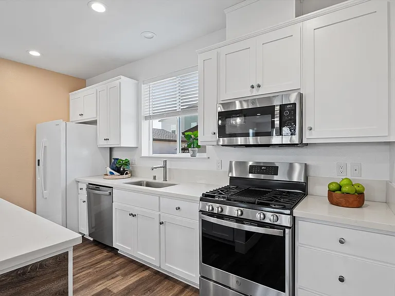 1802 Notre Dame Blvd — Photo 12