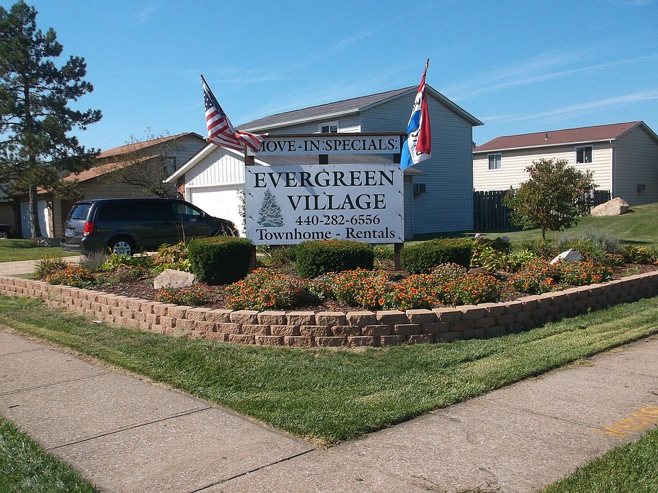 1st image of 2614 Collins Dr