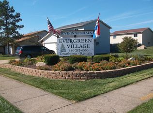 2614 Collins Dr, Lorain, OH 44053