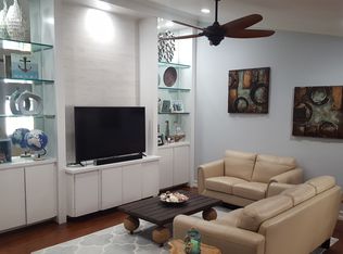 8701 Chapman Oak Ct, Palm Beach Gardens, FL 33410