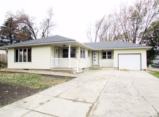 410 Concord Ave NE, Orange City, IA 51041
