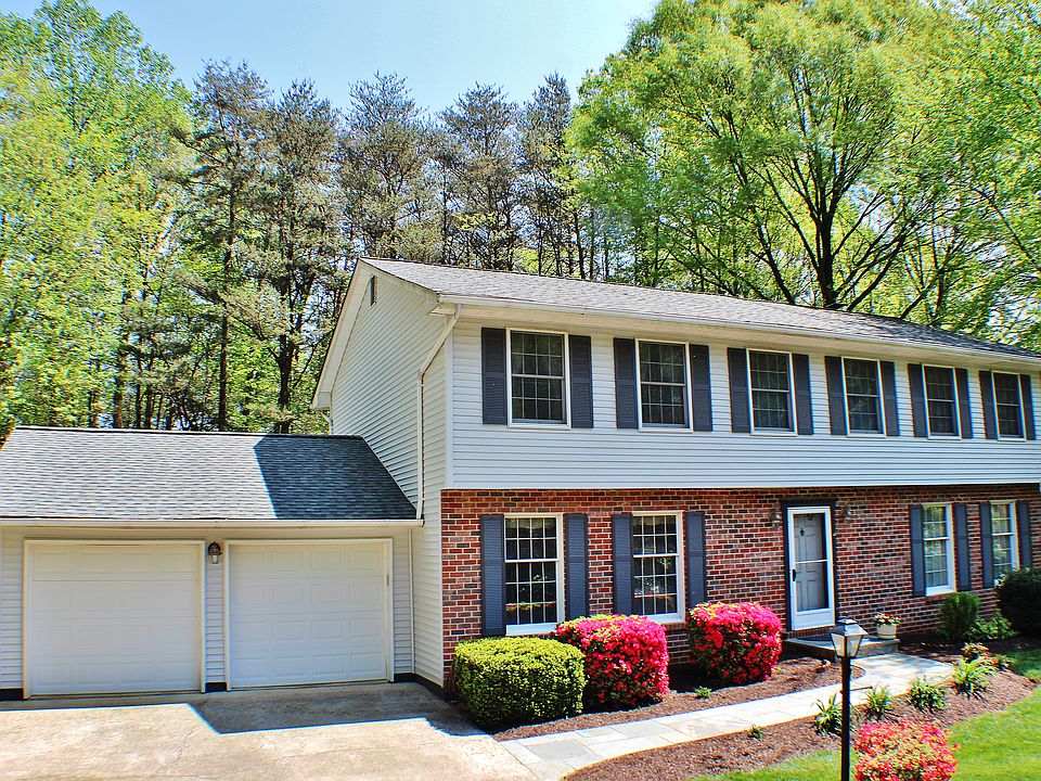 1st image of 15065 Barkwood Dr