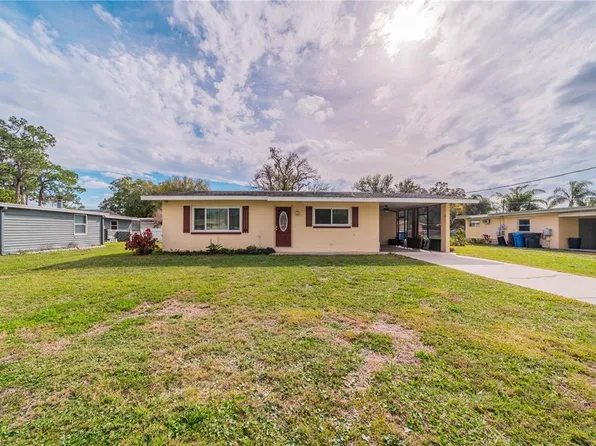 212 6th Ave SW, Ruskin, FL 33570