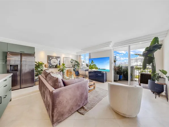 1621 Bay Rd APT 802, Miami Beach, FL 33139