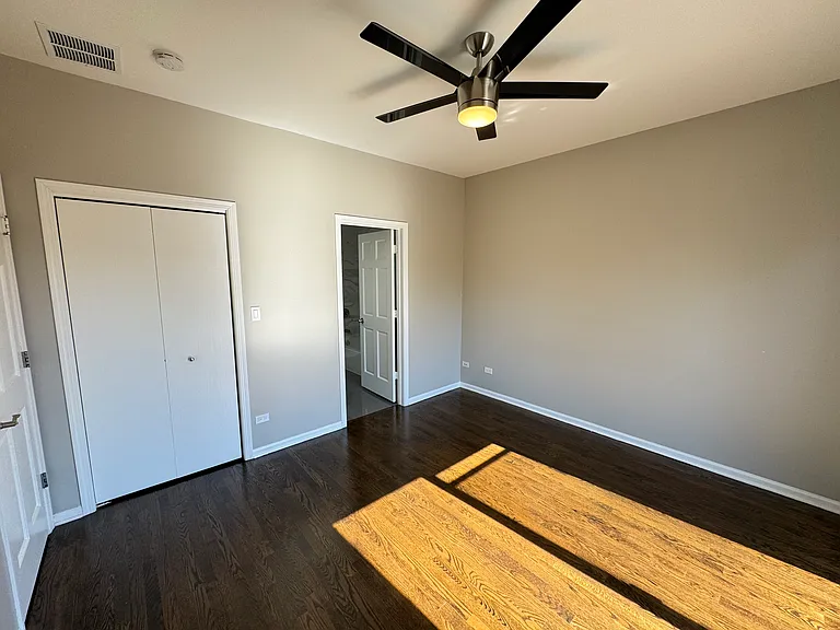 6332 S Ingleside Ave #3 — Photo 17