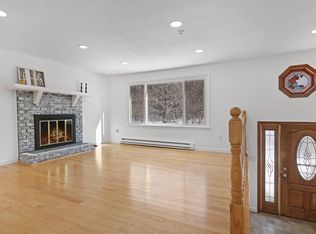 9 Claire Ave, Derry, NH 03038