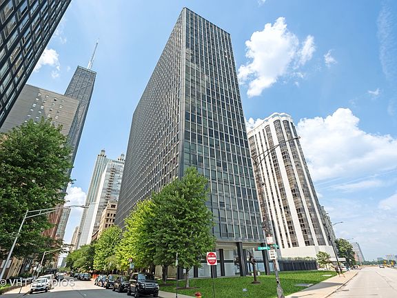 2nd image of 900 N Lake Shore Dr APT 706