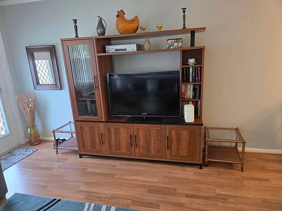 5th image of 138 Newport I