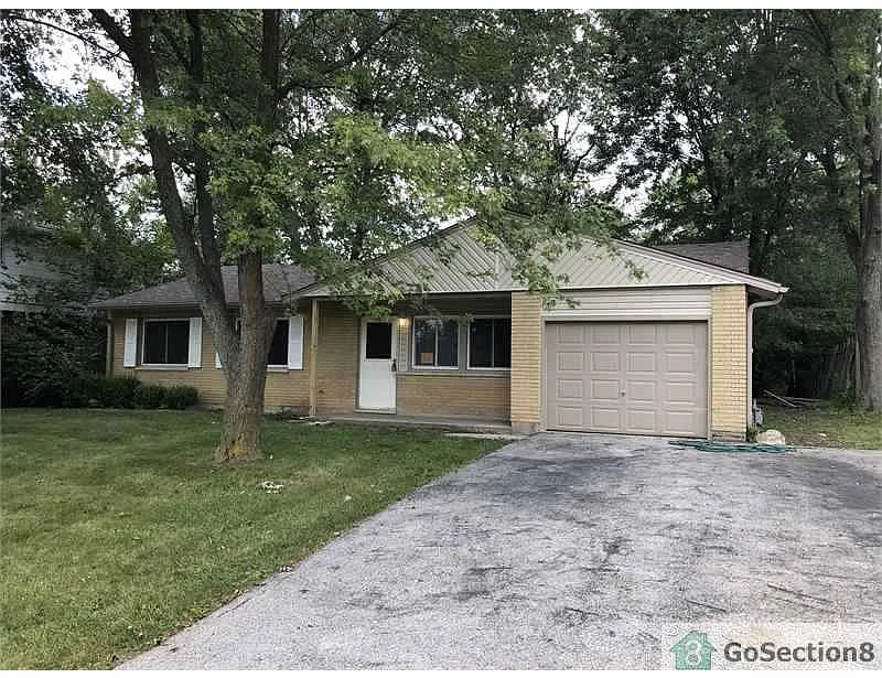 554 Hickok Ave photo 1