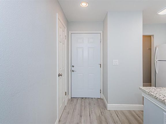 3rd image of 10114 Winsford Oak Blvd APT 518