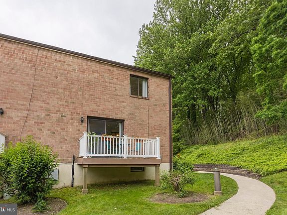 2nd image of 7410 Hilltop Dr #136
