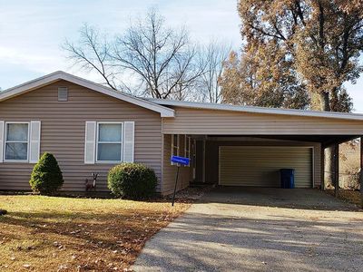 1118 Hillcrest Dr, Mount Carmel, IL, 62863