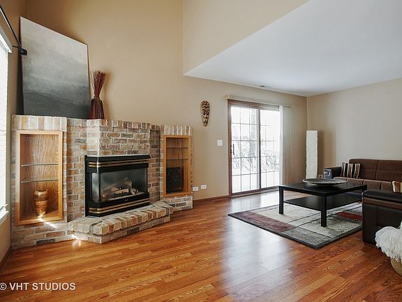 3rd image of 1450 Laurel Oaks Dr