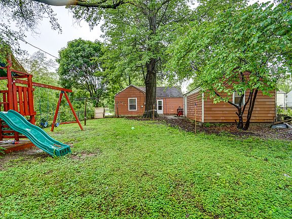 2nd image of 2857 Highland Dr