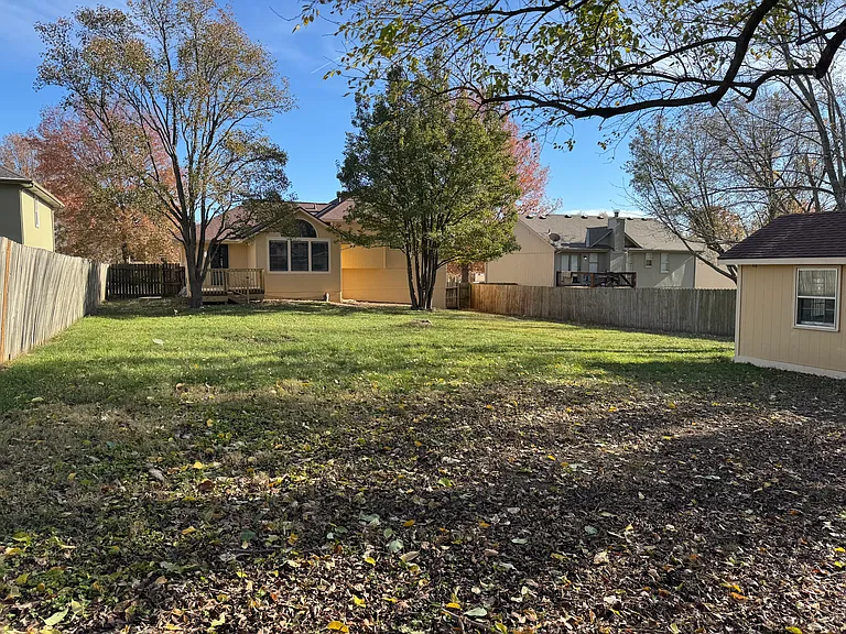 1412 SW Highland Dr — Photo 19