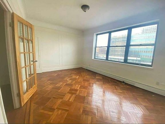4th image of 118-12 Queens Blvd #2B