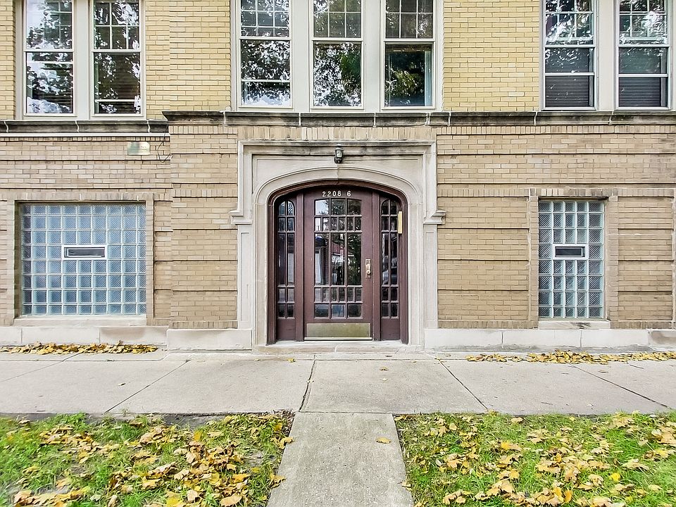 1st image of 2208 W Winnemac Ave APT 1