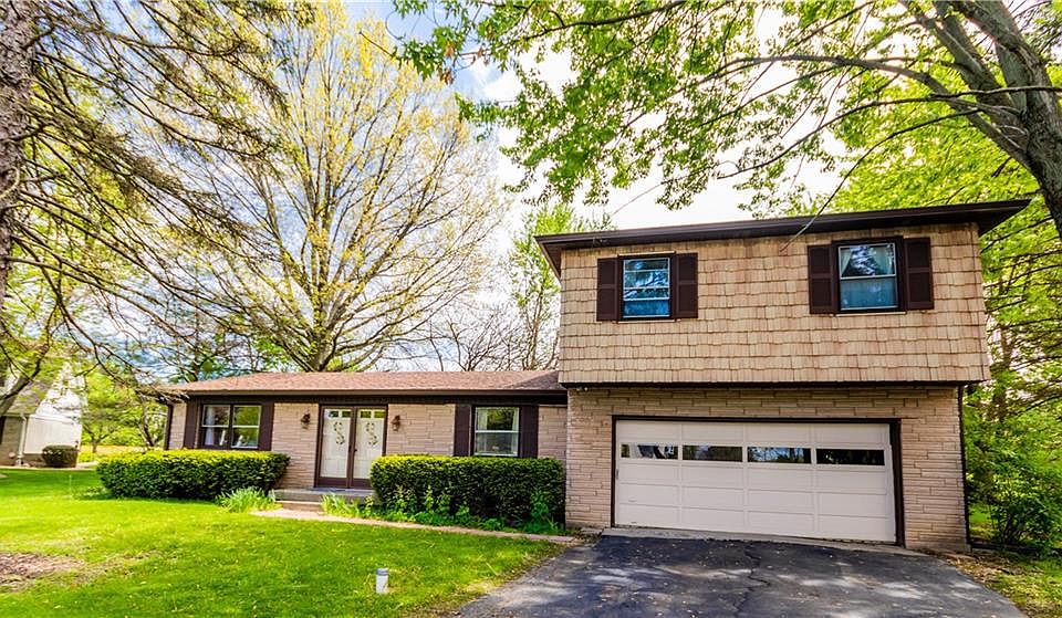 1st image of 8639 Lagrotte Dr