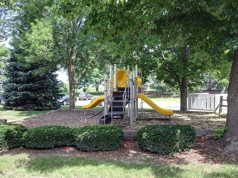 1st Month free with 13 month lease! Call the office for more details. — Photo 4