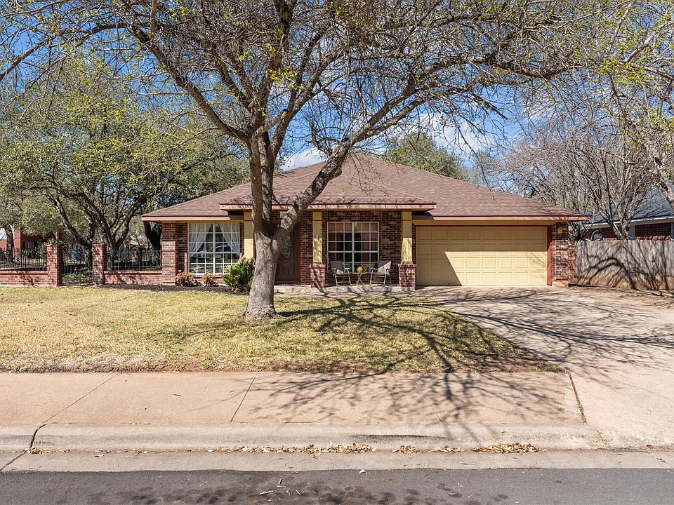 1st image of 1211 Sugarberry Dr