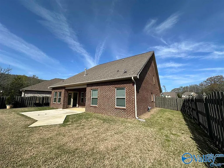 2618 W Creek Dr — Photo 14