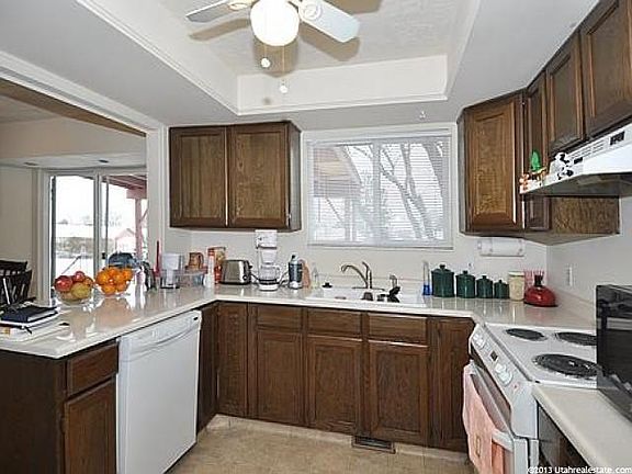 3rd image of 2551 W Ledgewood Dr S