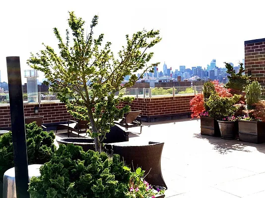 Rented by NY Space Finders Inc. | media 42