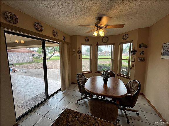 4th image of 332 Rebecca Dr