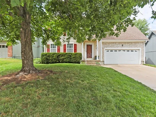 10000 W 50th Ter, Merriam, KS 66203