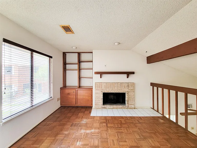 3020 Windchase Blvd — Photo 27