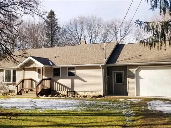 2615 Swartz Rd, Hartville, OH 44632